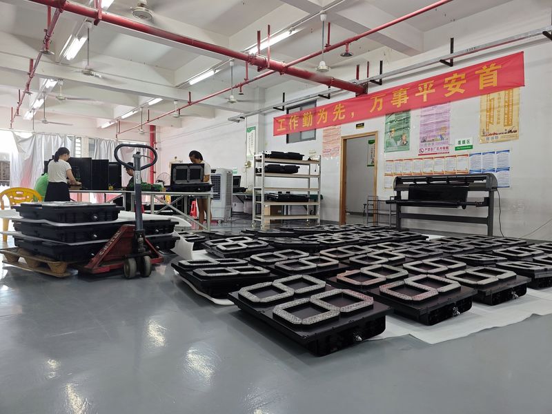 Shenzhen Jutai Comm Co., Ltd. ligne de production du fabricant