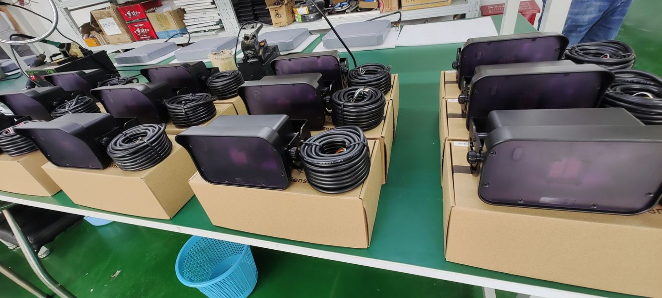 Shenzhen Jutai Comm Co., Ltd. ligne de production du fabricant